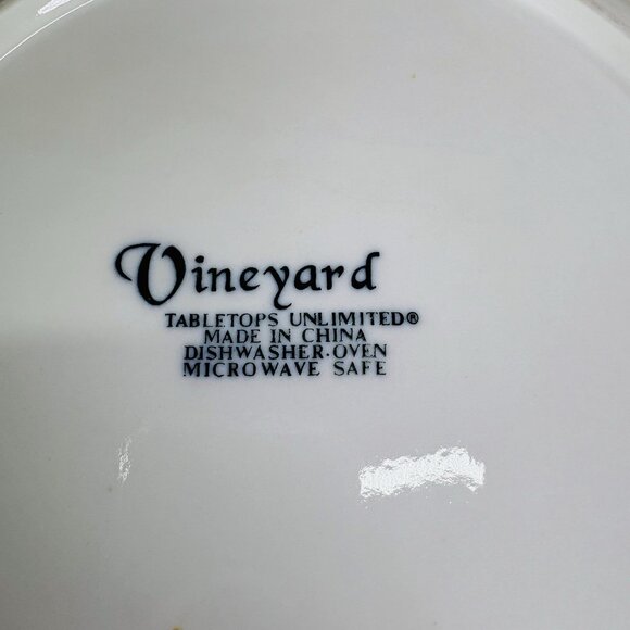 Tabletops VINEYARD Embossed Grape Vines Ceramic Oven Safe Dinner Plates Set of 5 - Picture 12 of 16